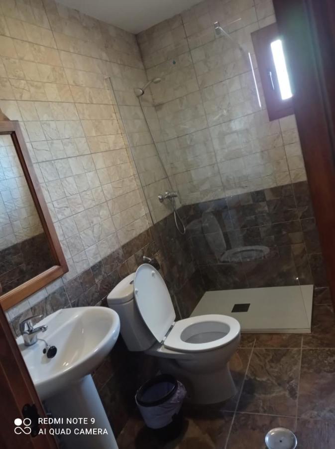 Hostal El Hayedo Cantalojas Esterno foto
