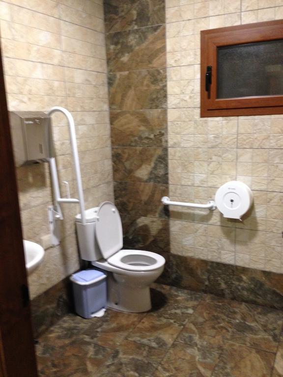 Hostal El Hayedo Cantalojas Esterno foto